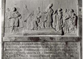 Bas-relief__bapteme_Odile__Mont-Sainte-Odile