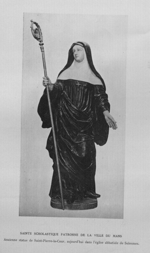 Statue_Scholastique__abbaye_Solemes