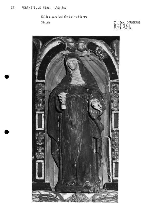 Statuette_d_une_abbesse__Pertheville-Ners