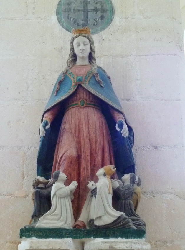 Vierge_au_manteau__Pontigny